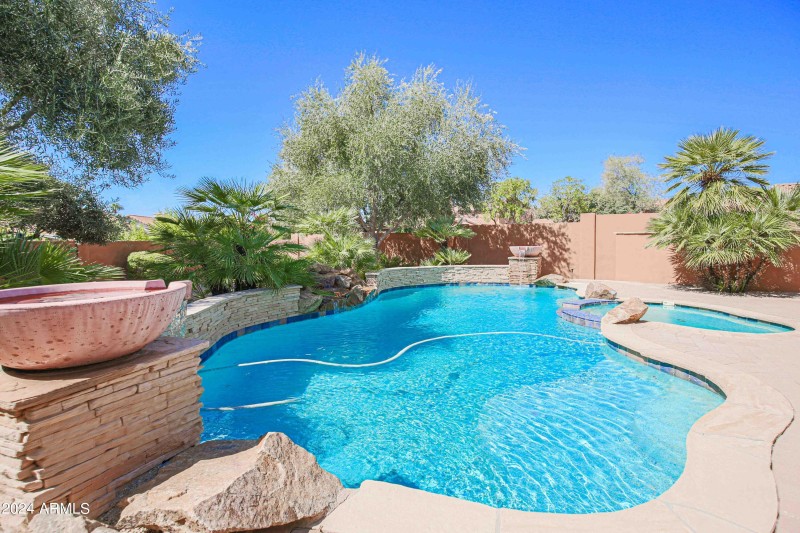 17808 N 57th Place Scottsdale AZ 85254 X