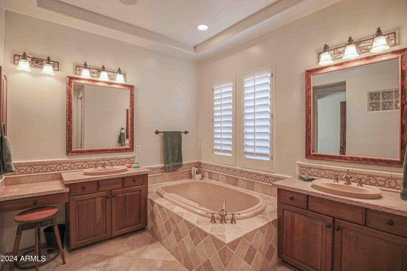 Primary Suite Bath