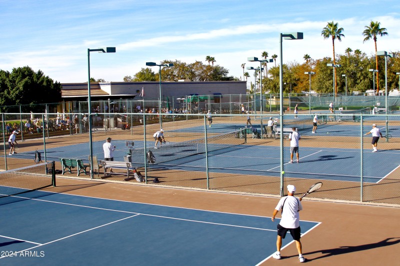 4 Tennis