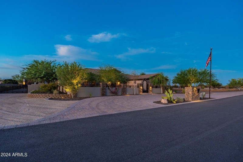 153-web-or-mls-Hombre-twilight-32