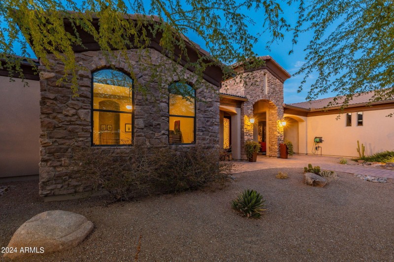 159-web-or-mls-Hombre-twilight-38