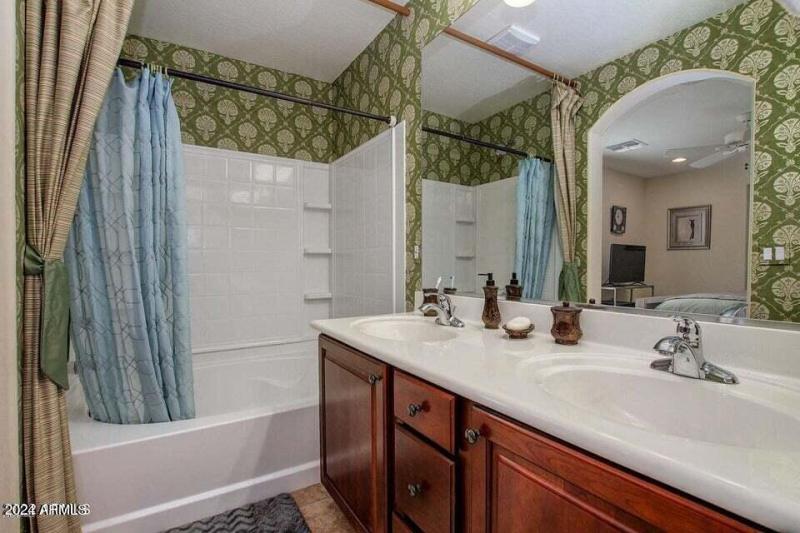 14951 W WILSHIRE DR, Goodyear, AZ 85395