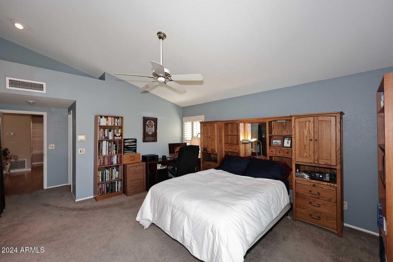 Primary Bedroom2