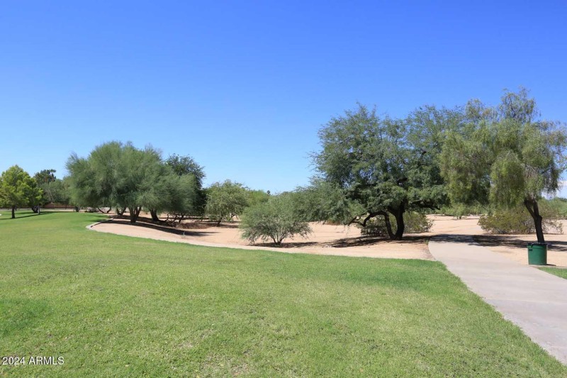 Desert Horizon Park2