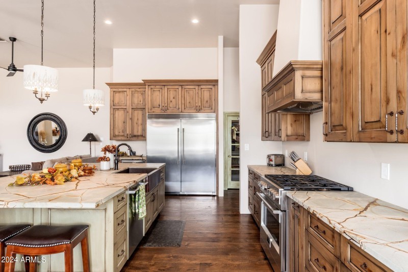 6610 E Barwick Dr - 14