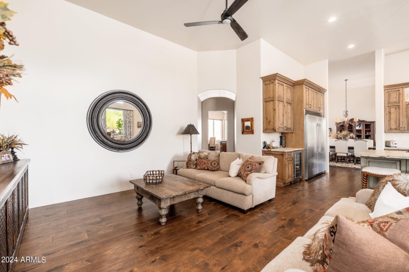 6610 E Barwick Dr - 27