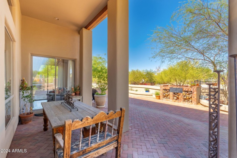 6610 E Barwick Dr - 47