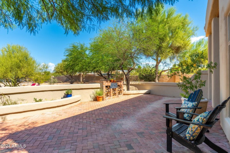 6610 E Barwick Dr - 53