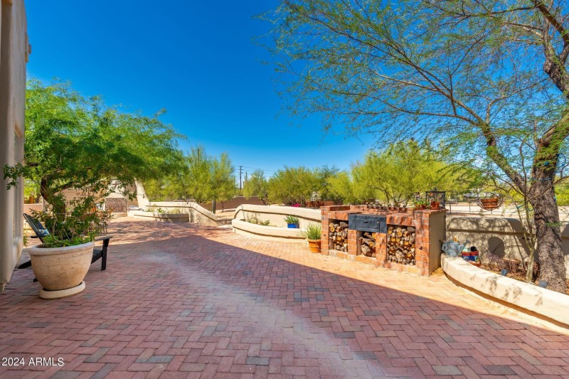 6610 E Barwick Dr - 54