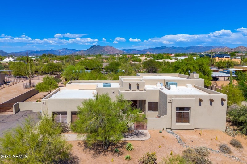 6610 E Barwick Dr - 71