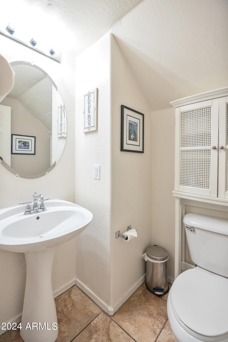 DS HALF BATH