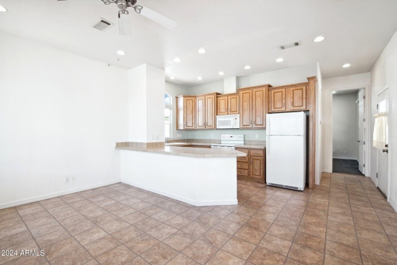 N 51st Ave D212-009