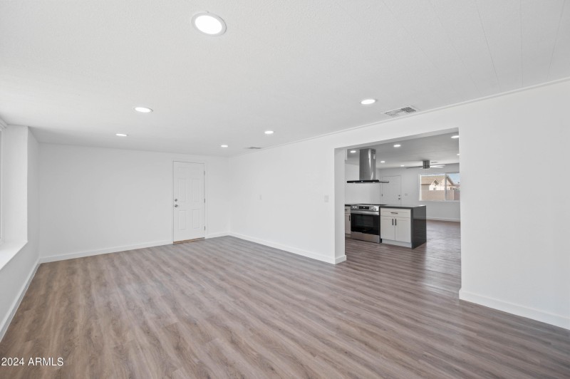 632 N 72nd Place Scottsdale, AZ 85257-20
