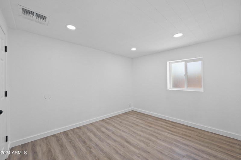 632 N 72nd Place Scottsdale, AZ 85257-21