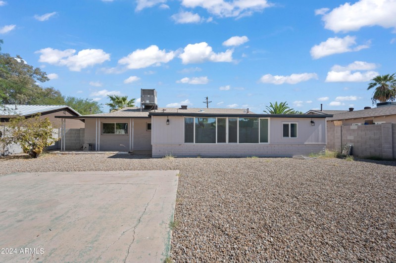 632 N 72nd Place Scottsdale, AZ 85257-34