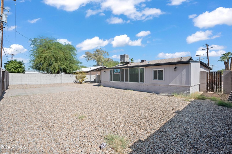 632 N 72nd Place Scottsdale, AZ 85257-35