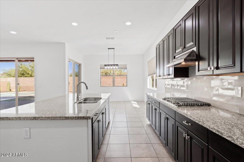 10-Kitchen