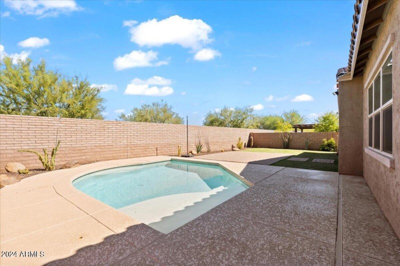 37-Backyard