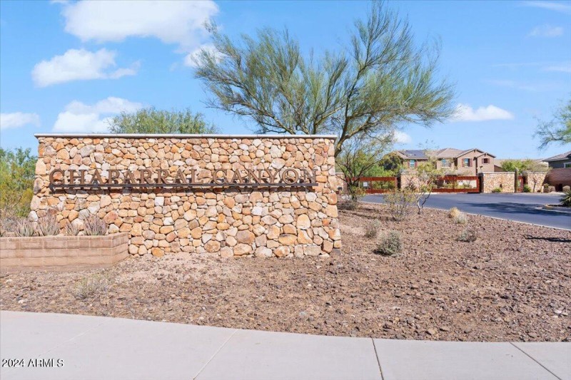 39-Gated Community