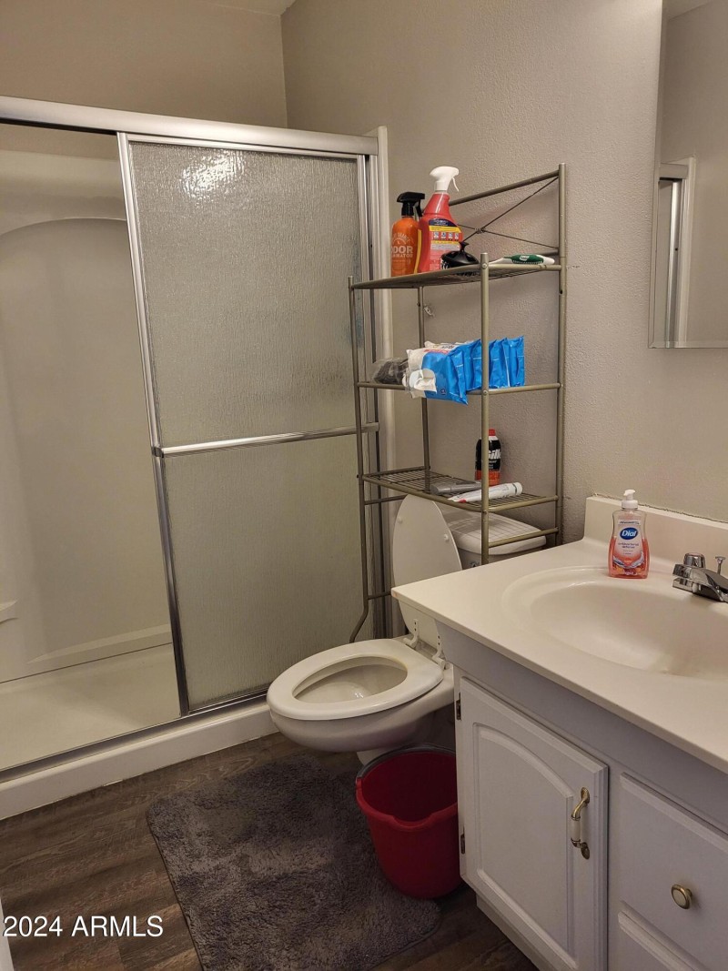WALK IN SHOWER