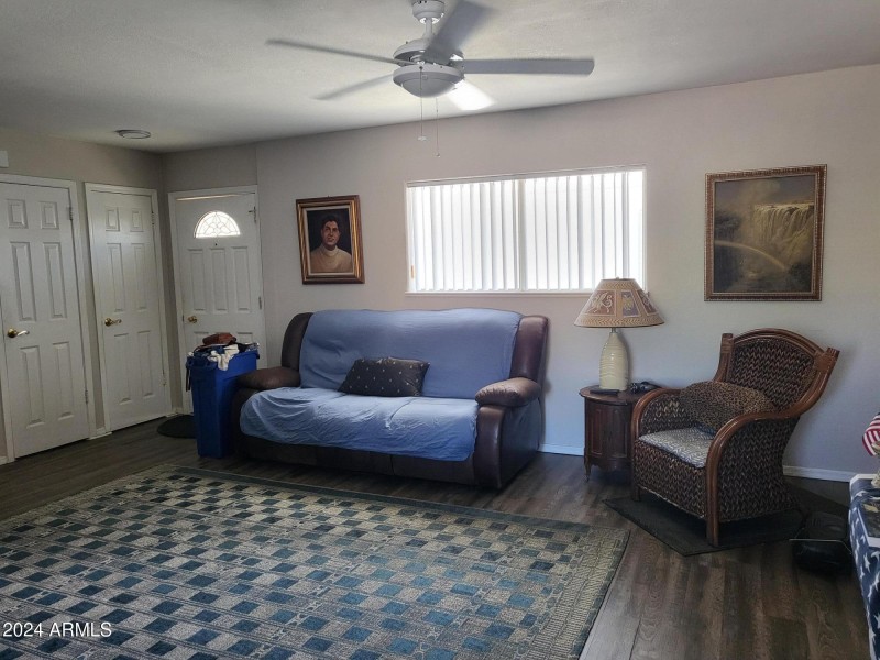 VIEW TO FRONT DOOR