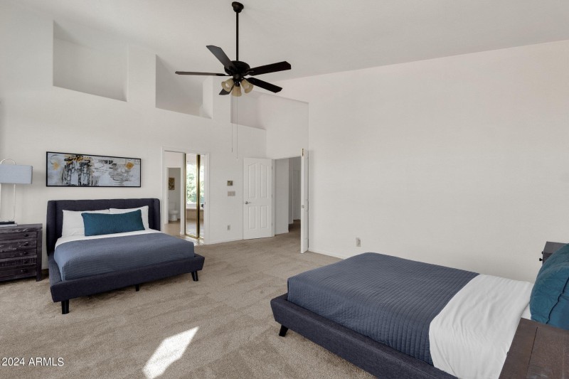 37-web-or-mls-5542-e-anderson-dr