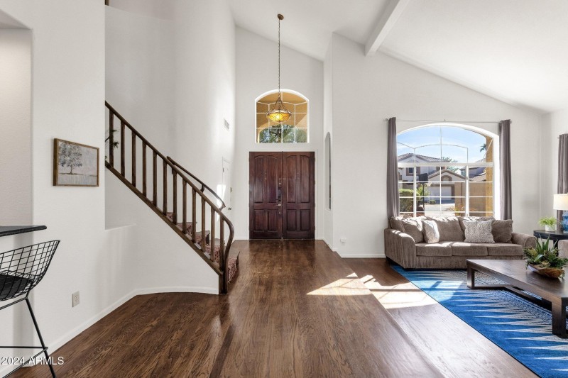 7-web-or-mls-5542-e-anderson-dr