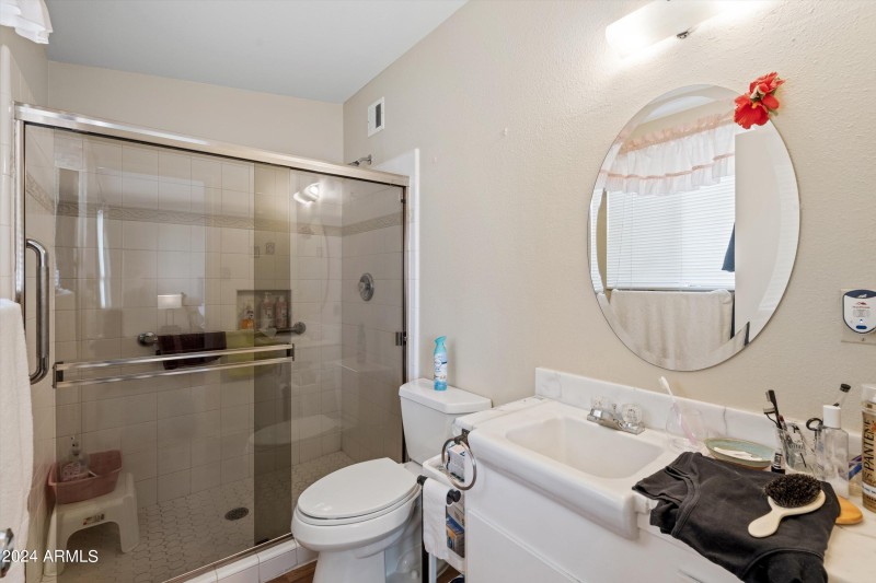 14-Master Bathroom