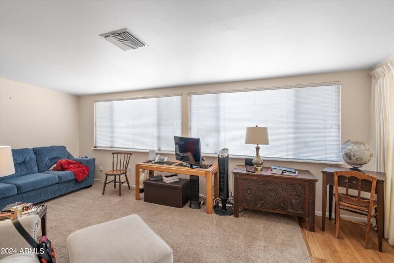 17-Living Area