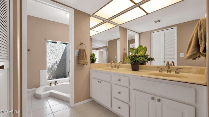 25-web-or-mls-P1054149