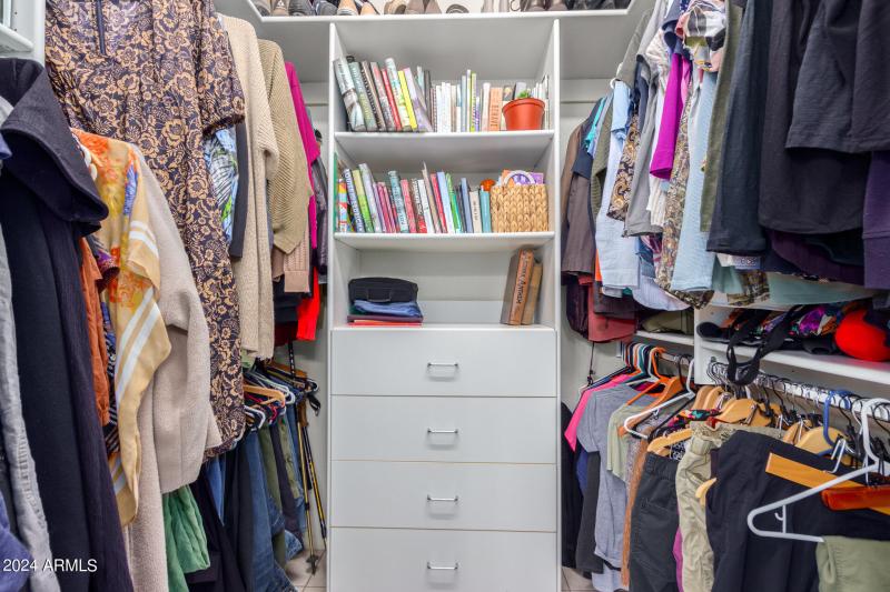 Walk-in Closet