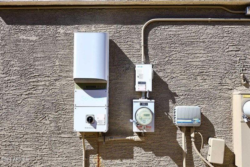 Solar Connection
