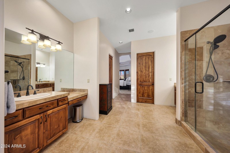 Spacious Ensuite