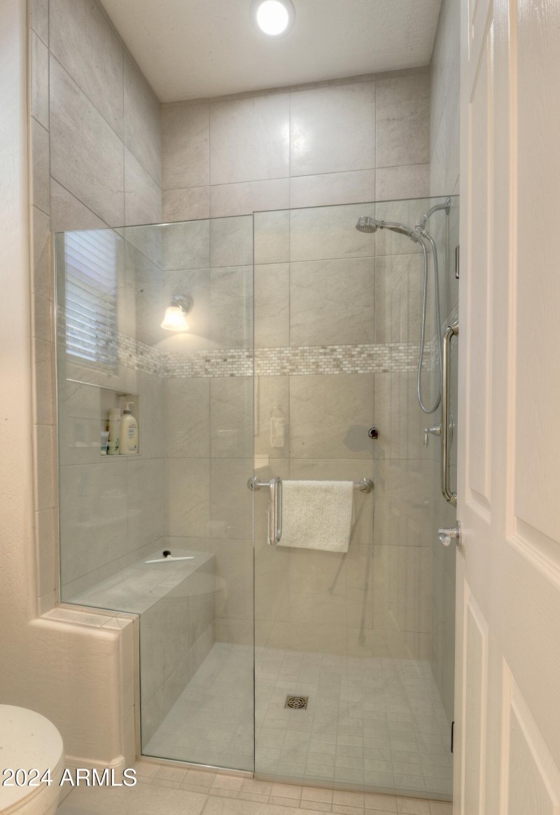 SCF Bed 2 En Suite Shower