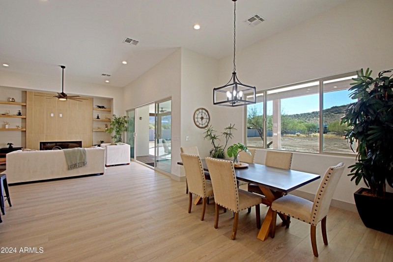 Dining Area 2