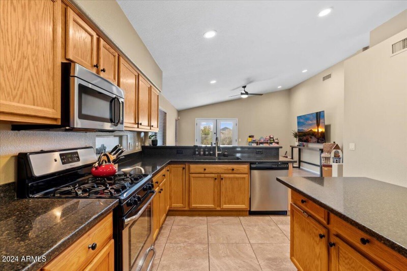 07-Kitchen