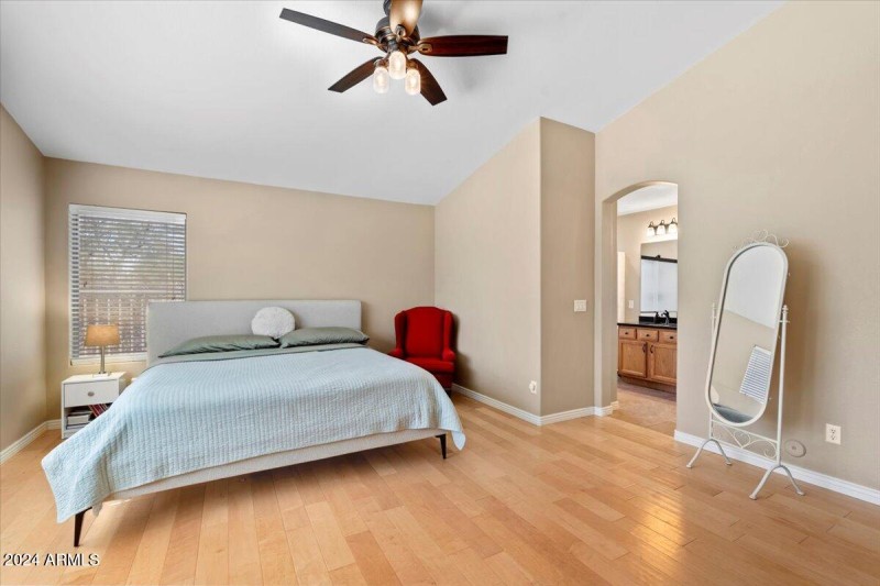 15-Primary Bedroom