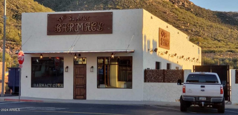 Bar& Grill Superior -1