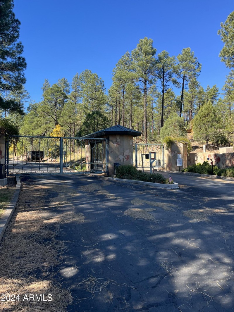 1450 S. Tia Cr. 85935