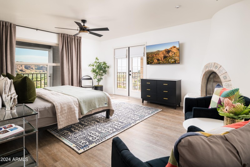 Moonlight Guest Room 4