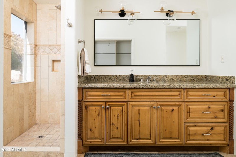 Moonlight Guest Bath 5