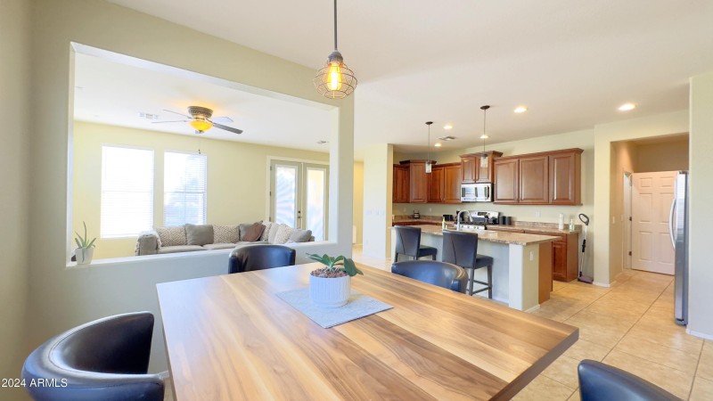 DiningKitchen