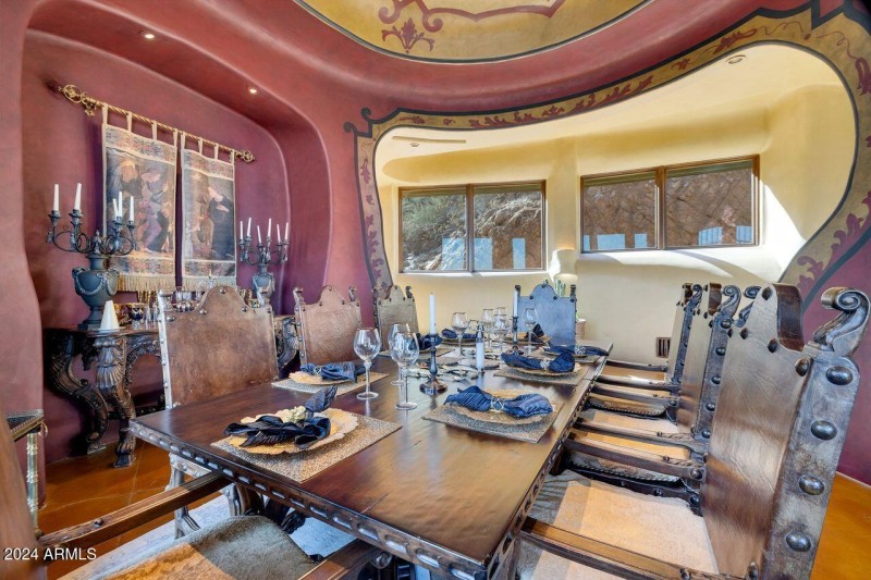 Formal Dining