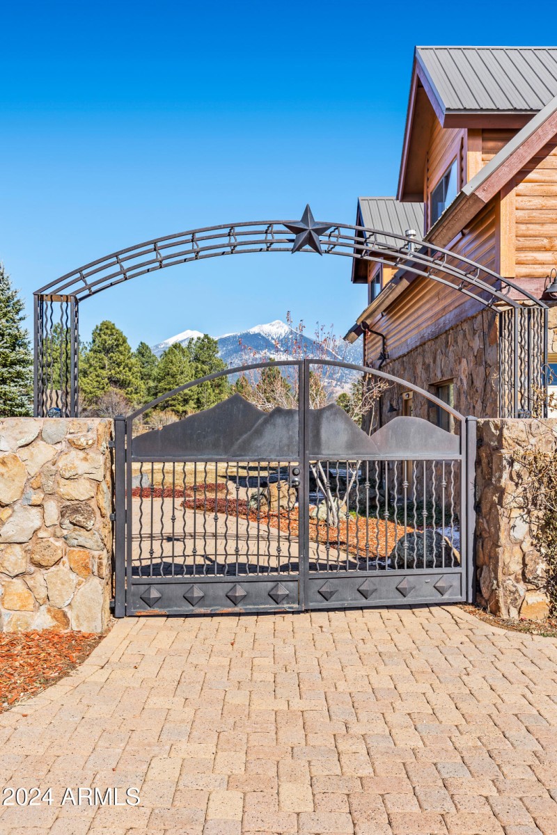 8950 W Antoinette Way-78