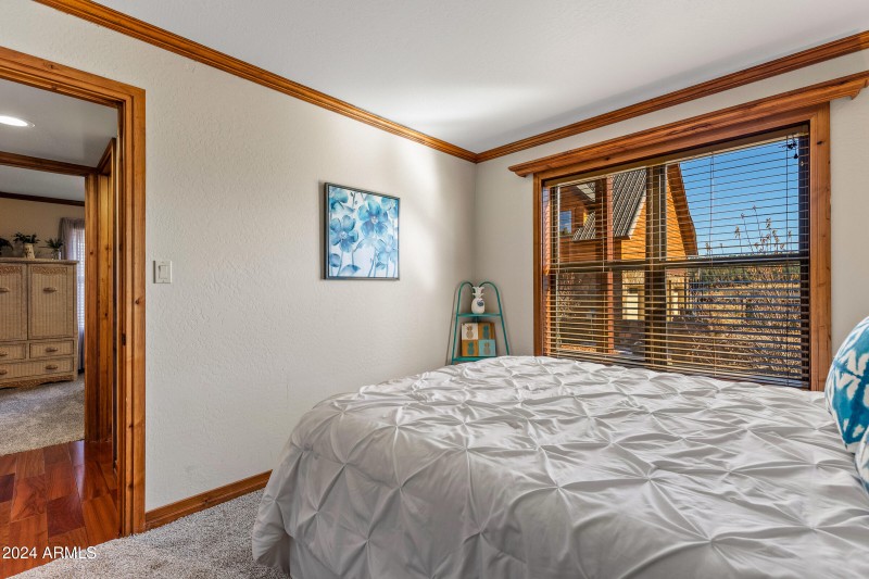 8950 W Antoinette Way-44