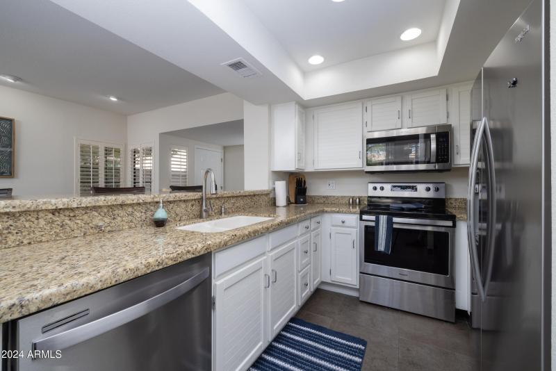 9705_E_Mountain_View_Rd_1076_08