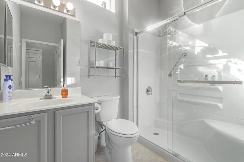 0027-27 - Desert Winds