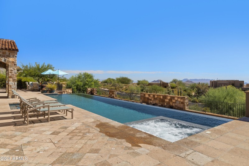 42383 N 111th Pl-17