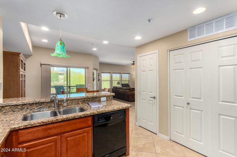 0016-17 - Dove Lakes 33575