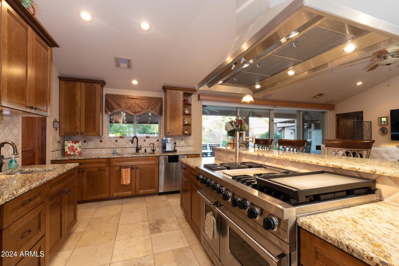 Kitchen2